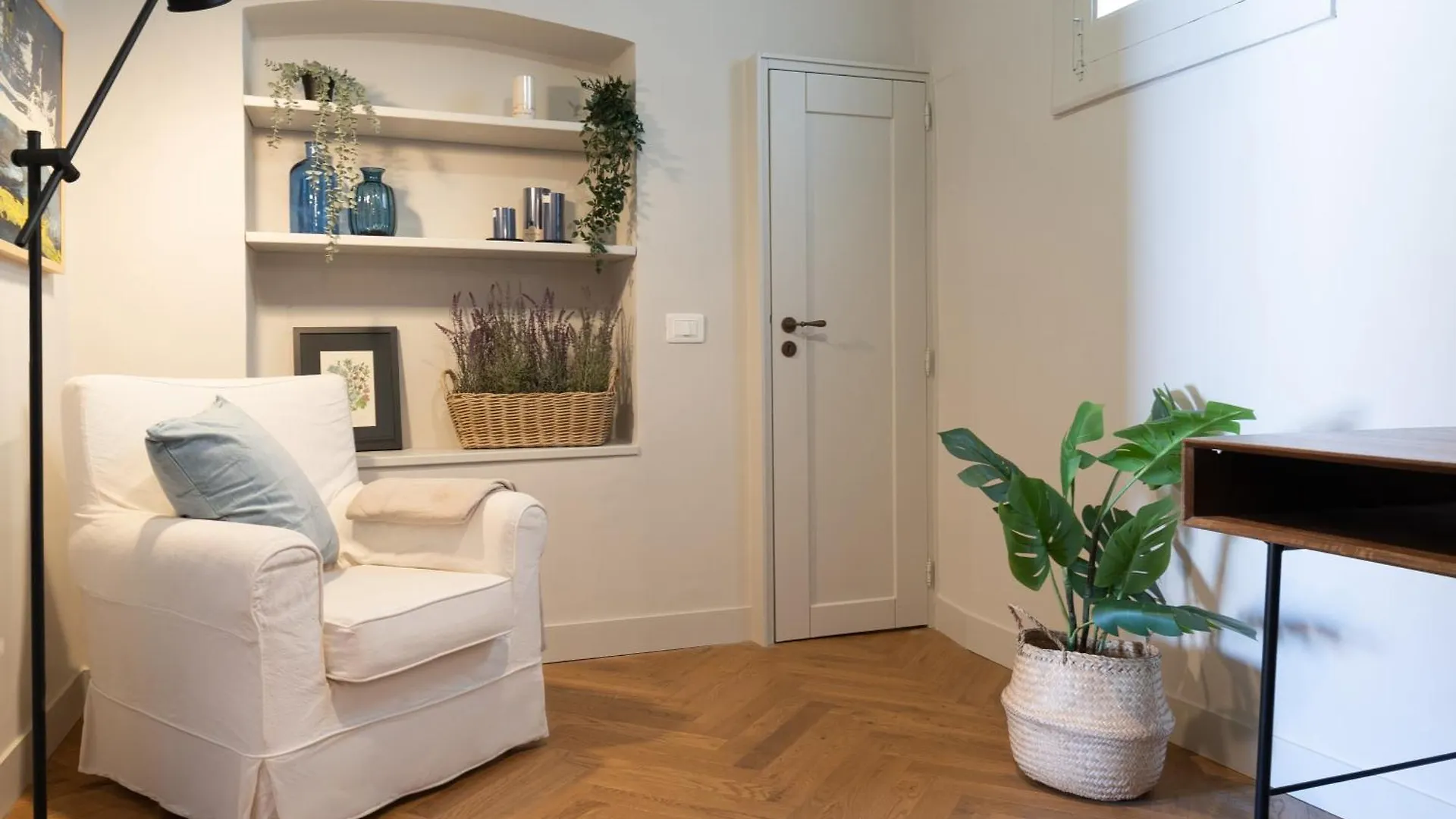 Mirone - Suite Apartments Catania Centro 0*,