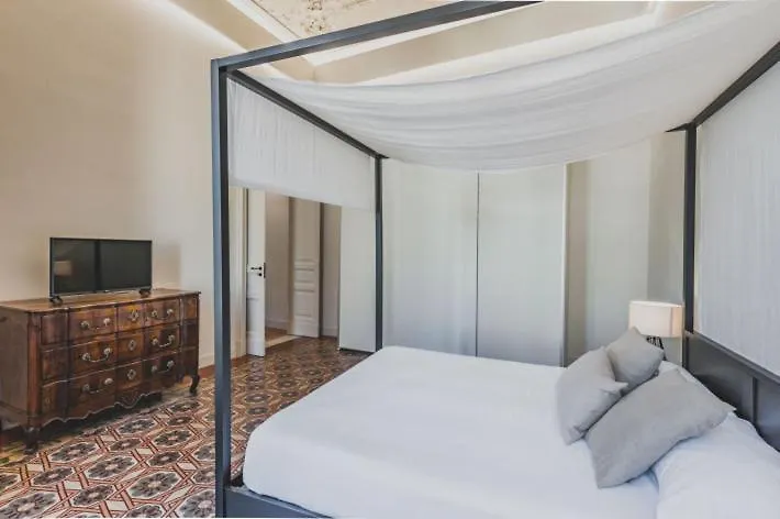 Mirone - Suite Apartments Catania Centro 0*,
