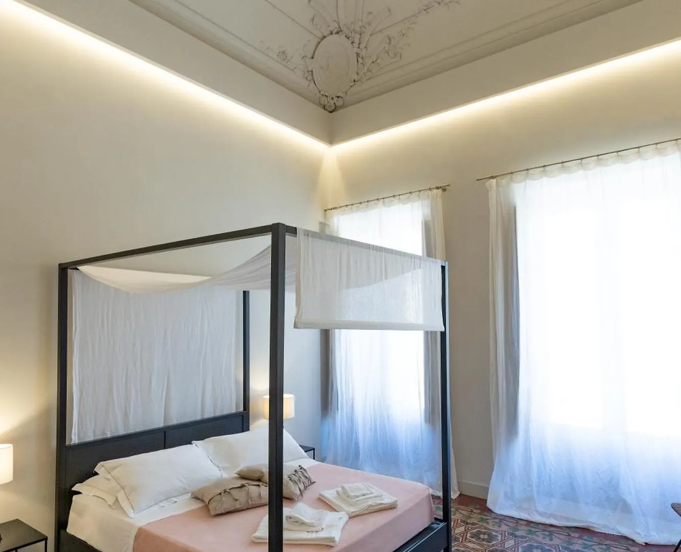 Mirone - Suite Apartments Catania Centro 0*,  Italy