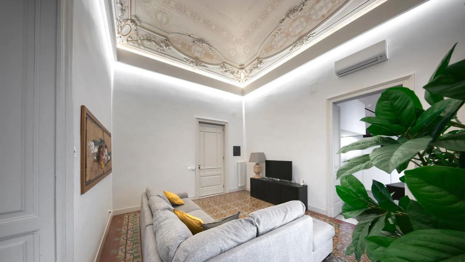 Mirone - Suite Apartments Catania Centro Italy