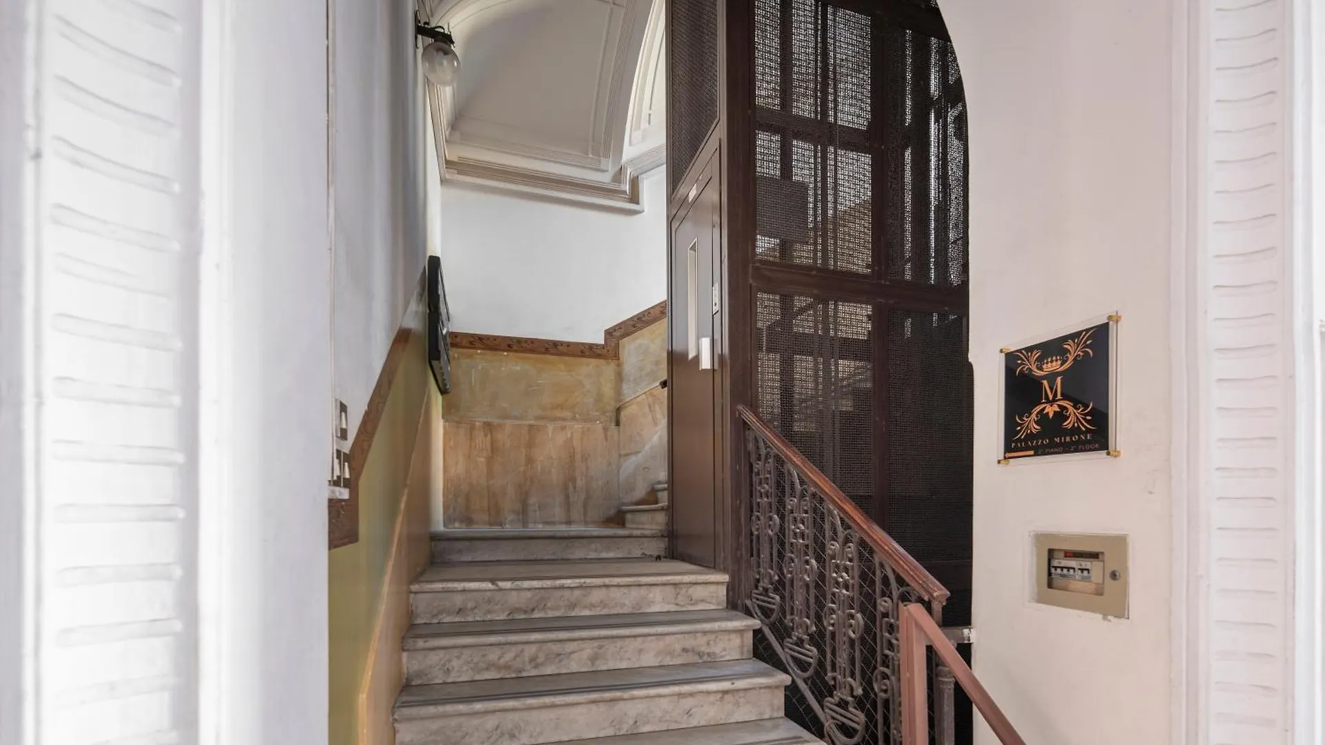 Mirone - Suite Apartments Catania Centro